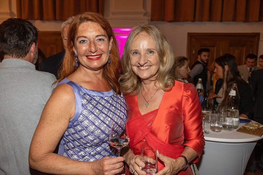 Astrid Zinniel (Vienna Unique), Eva Weissenbacher