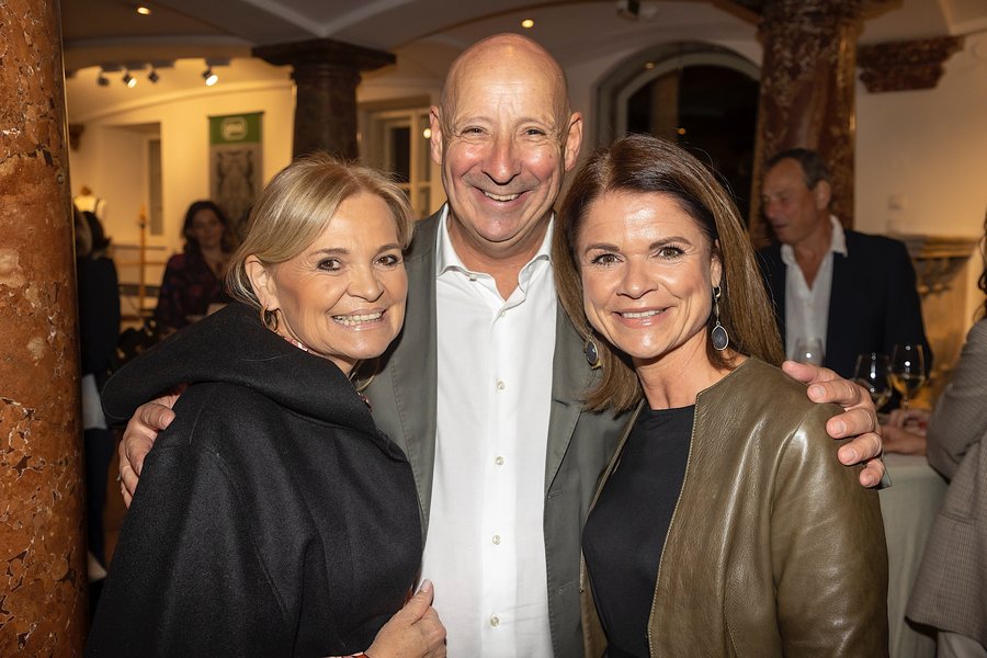 Claudia und Hermann Wonnebauer, Petra Schmid (Zürcher Kantonalbank Österreich AG)