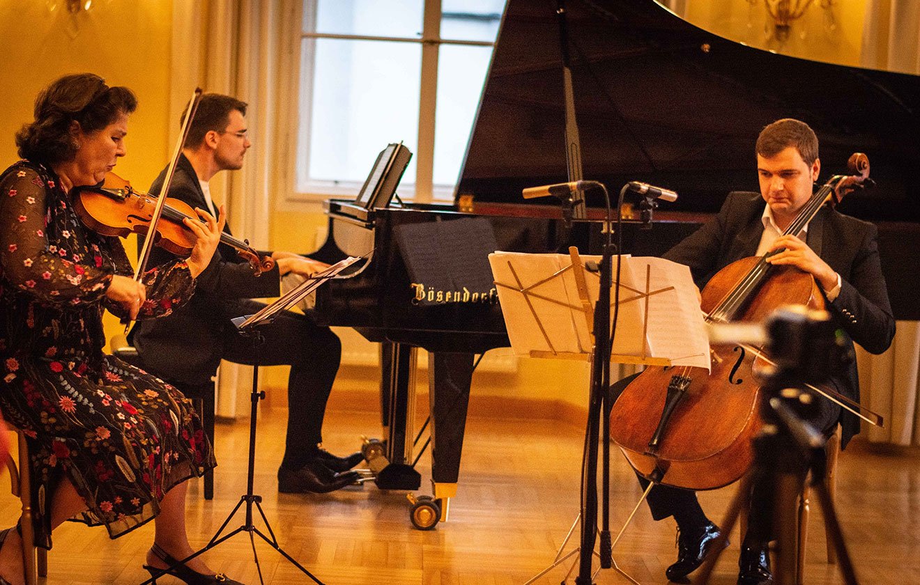 Kunsthilfe Sonderprojekt ONLINE: concerts & talks <br>Konzert Klaviertrios von George Enescu