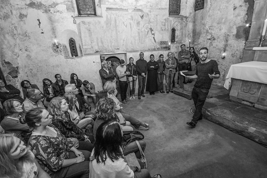 Lukas Wagner - Poetry-Slam Performance in der Erzabtei St. Peter