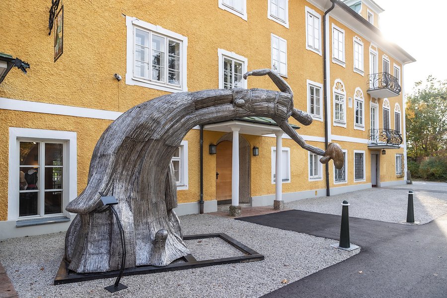 Gwandhaus Salzburg, Kunstwerk Martin Rehrl (Metallkünstler)