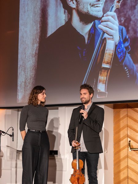 Benjamin Herzl (Musiker), Sarah Zechner (Sängerin, Kulturmanagerin)