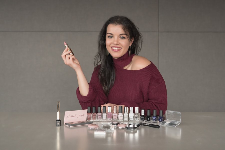 Mona Madl dm ACTIVE BEAUTY März 2022