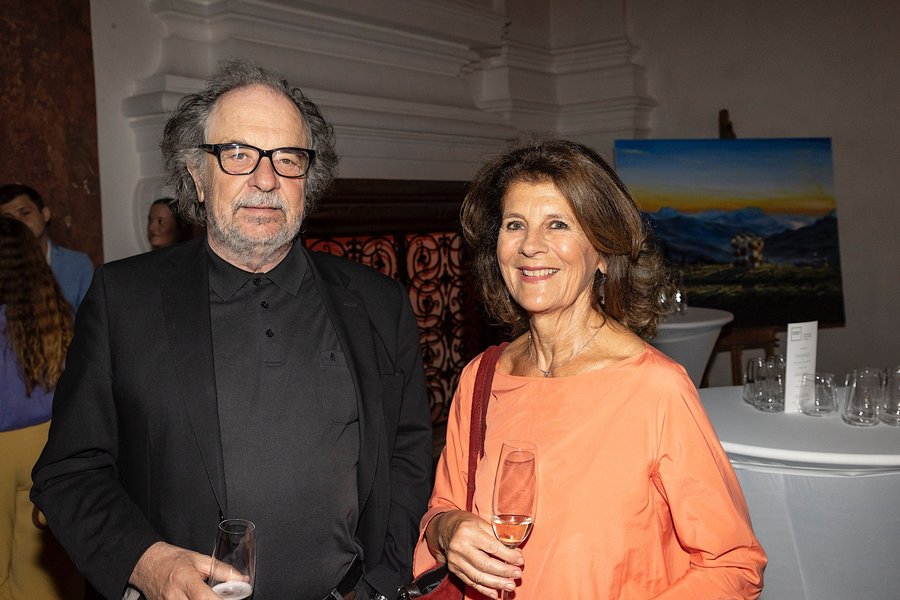 Dorothea Gössl mit Begleitung