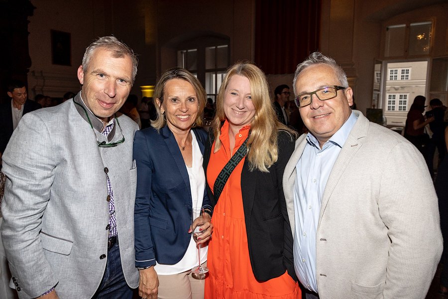 Josef Falzberger mit Begleitung, Claudia und Gernot Hubner